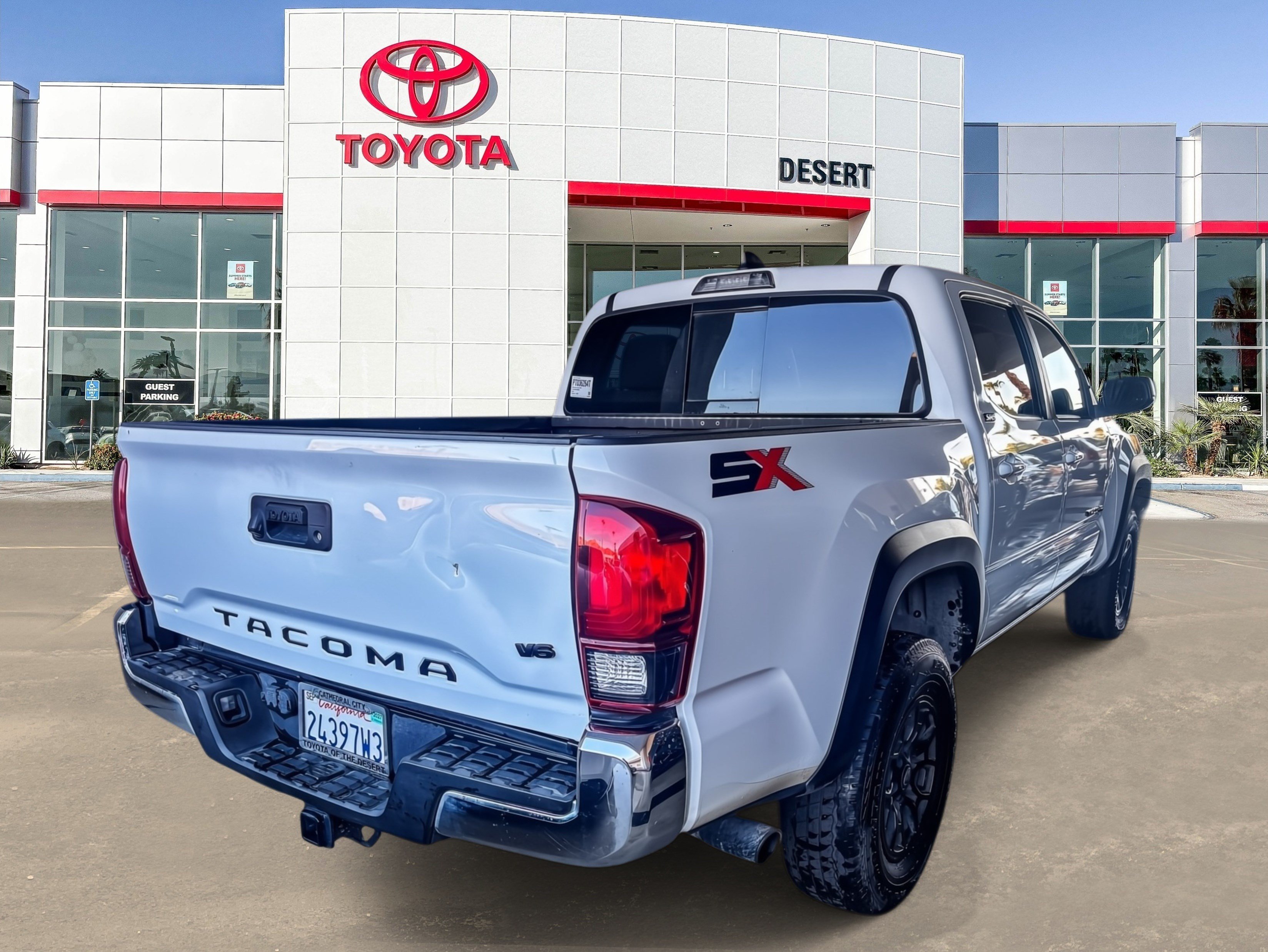 Certified Used 2023 Ice Cap Toyota SR5 image 4