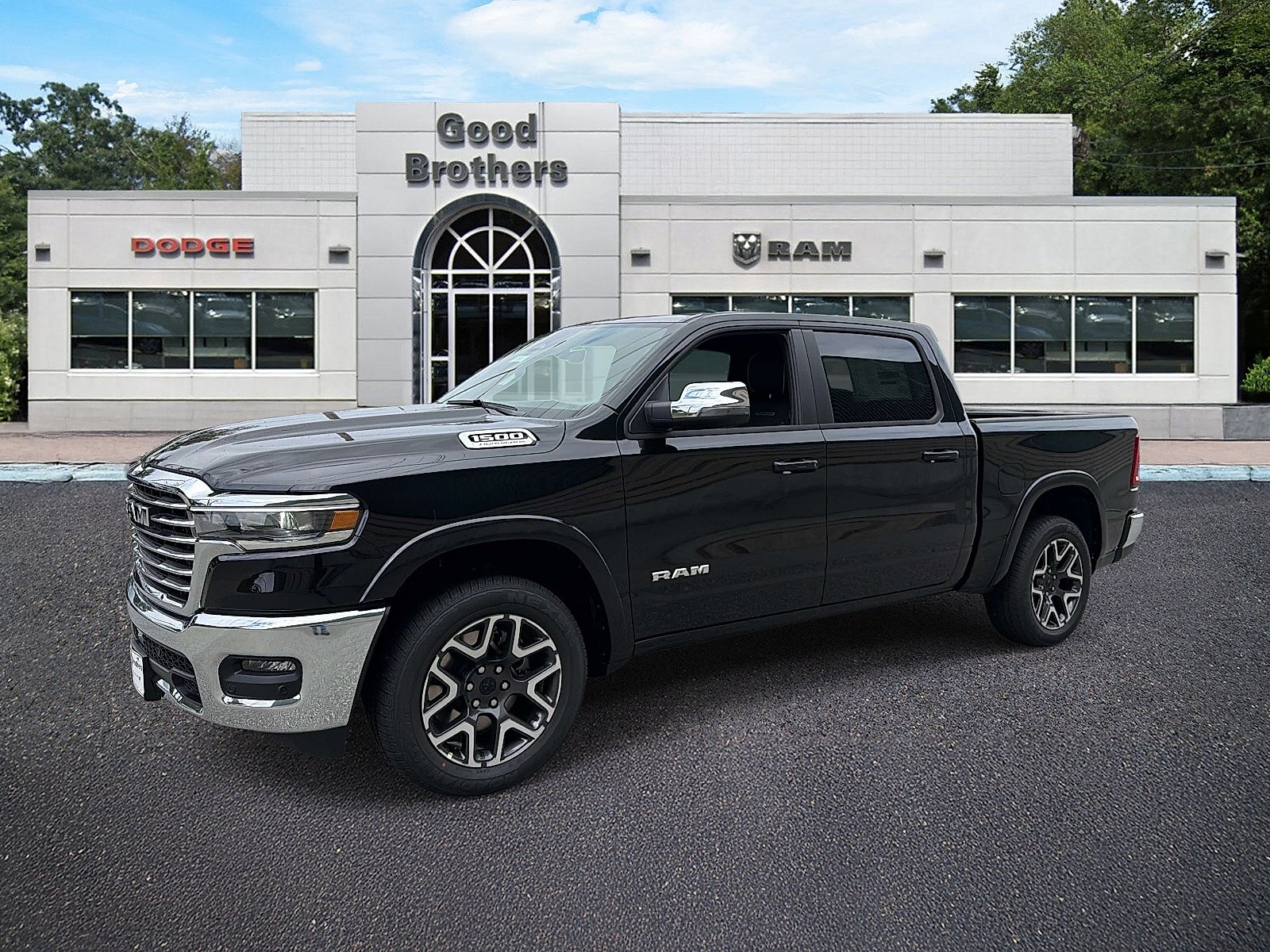 New 2027 Diamond Black Crystal Pearl-Coat Exterior Paint RAM Laramie Crew Cab 4x4 5