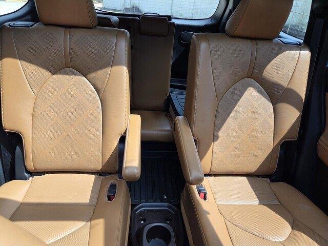 Used 2022 Opulent Amber Toyota Platinum image 33