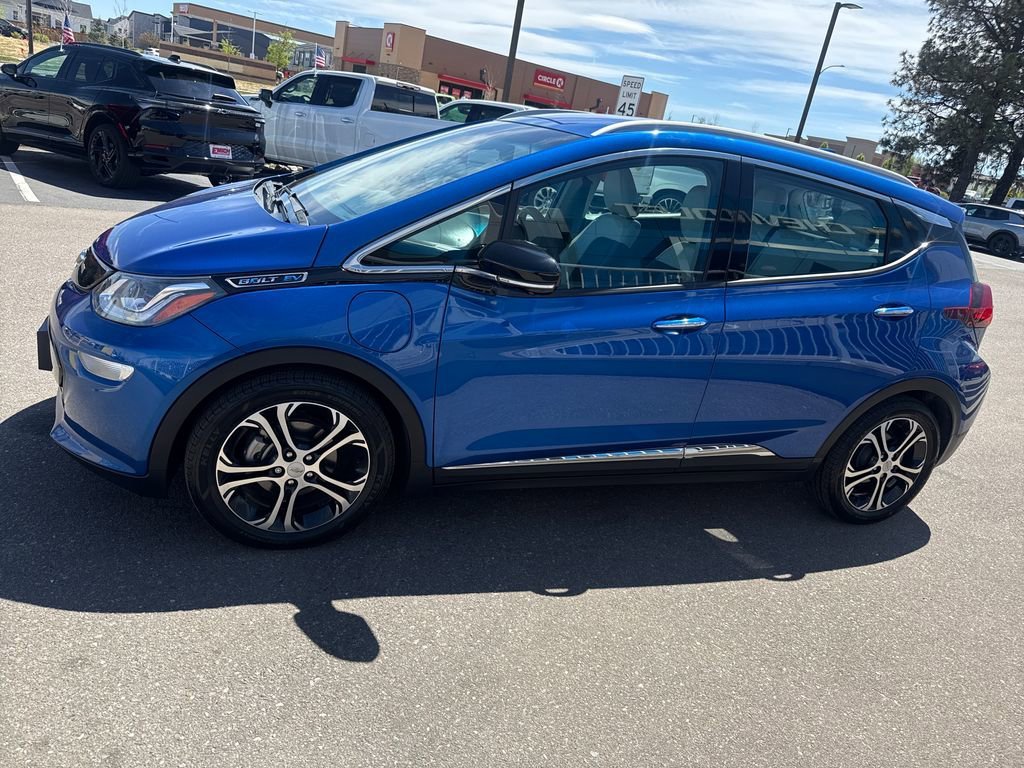 Used 2018 Chevrolet Bolt EV Premier with VIN 1G1FX6S01J4131950 for sale in Lakewood, CO