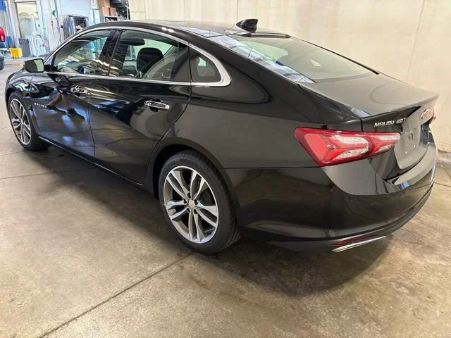Used 2022 Mosaic Black Metallic Chevrolet Premier image 6