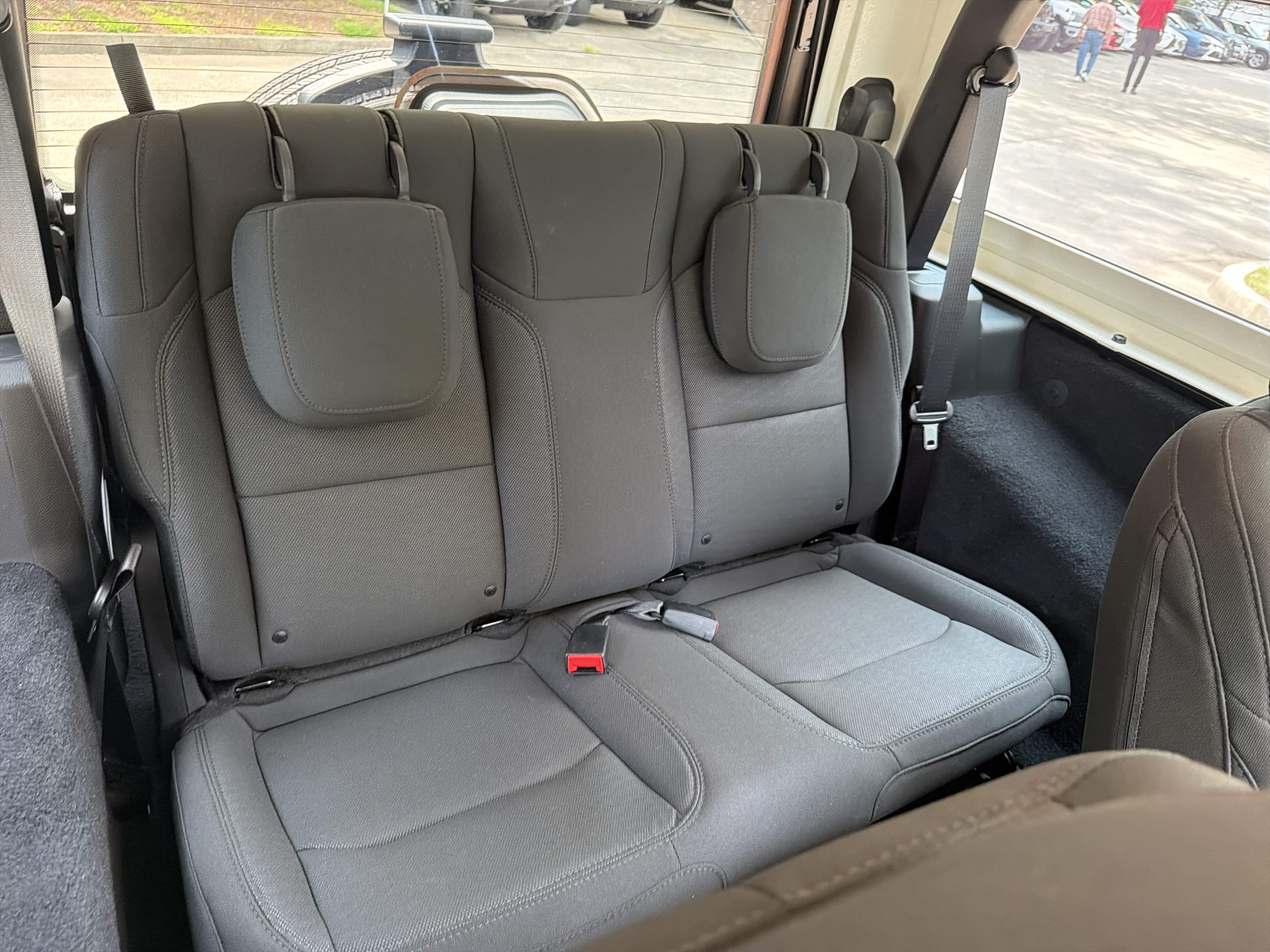 Used 2019 Black Clearcoat Jeep Sport S image 15