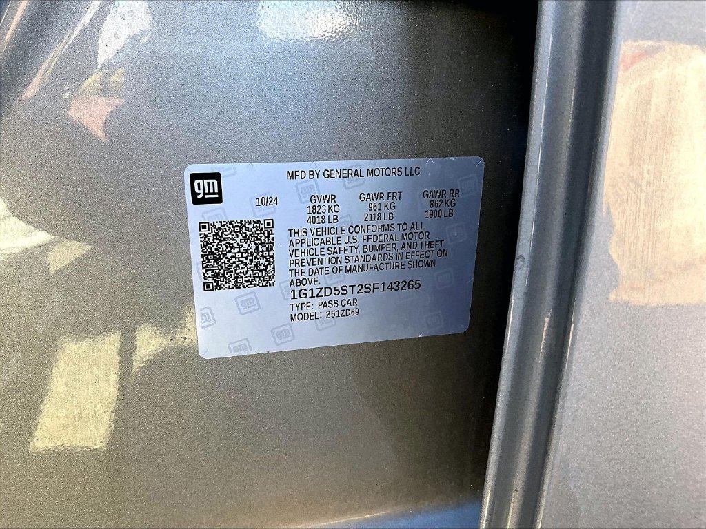 Used 2025 Gray Chevrolet LT image 34