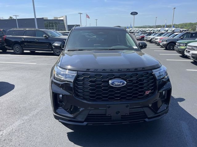 New 2026 Agate Black Metallic Ford ST image 2