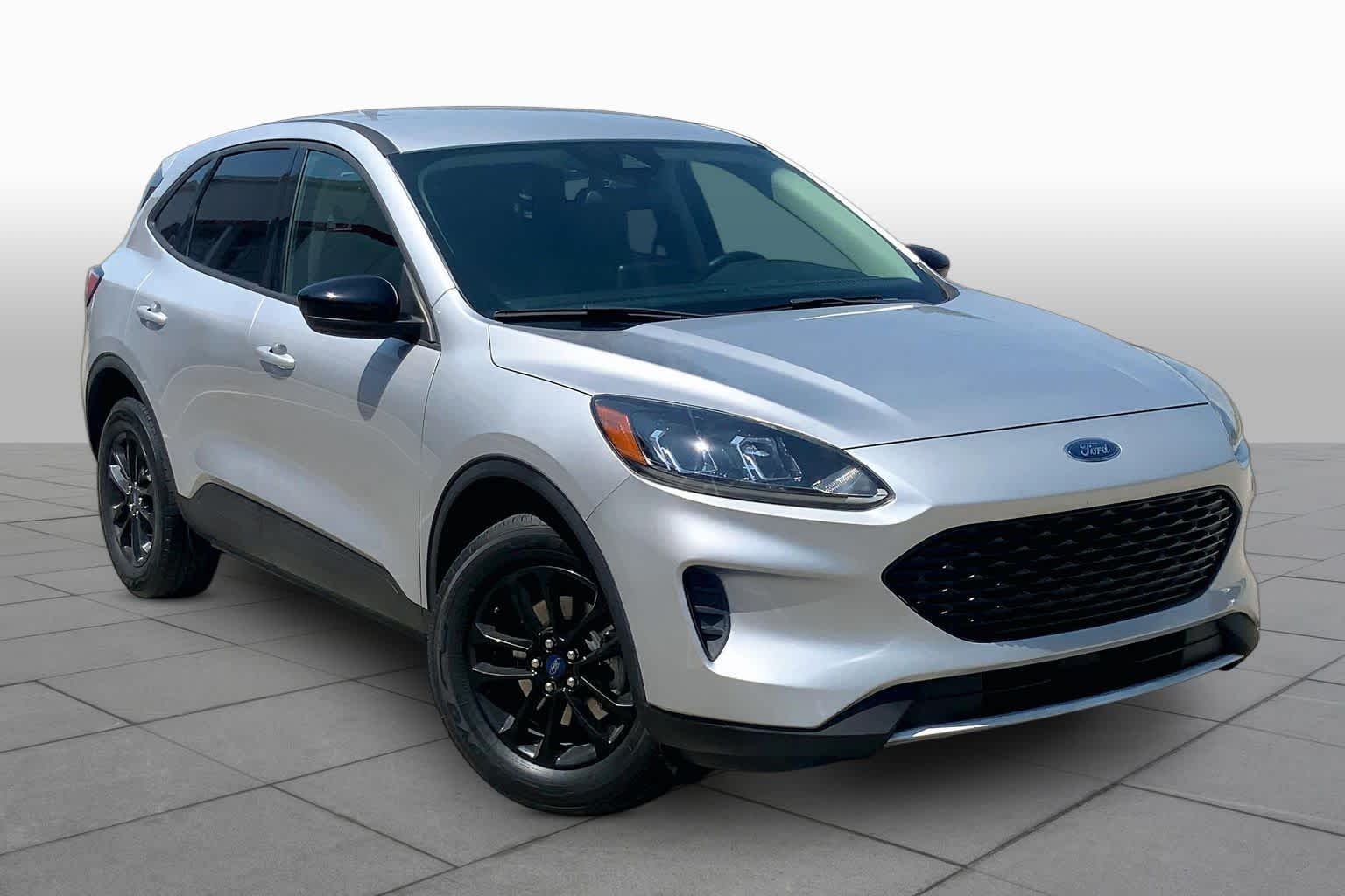 Pre-Owned 2020 Ford Escape SE Sport Hybrid
