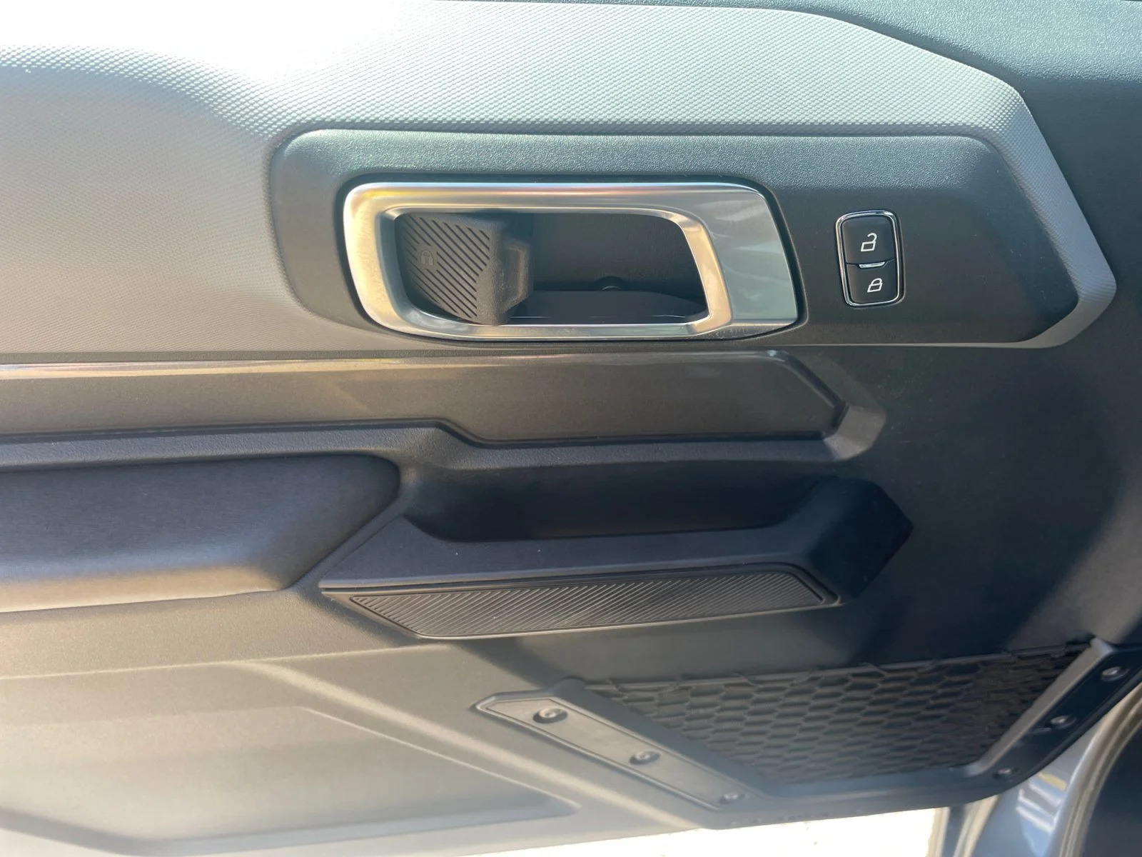 Used 2024 GRAY Ford BIG BEND image 17