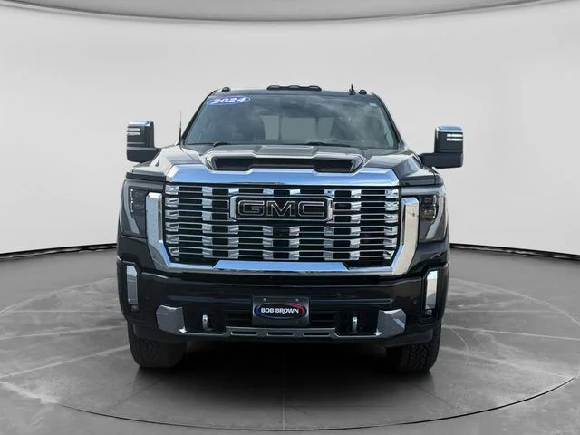 Used 2024 Black GMC Denali image 8