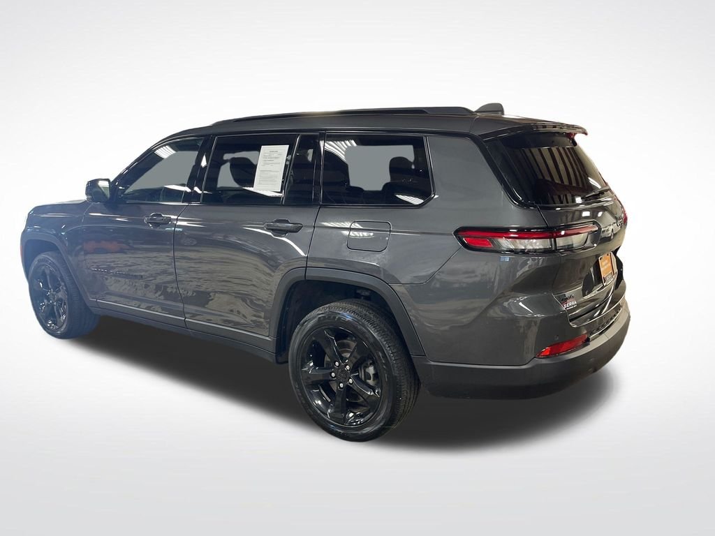 Certified Used 2025 Gray Jeep Altitude image 3