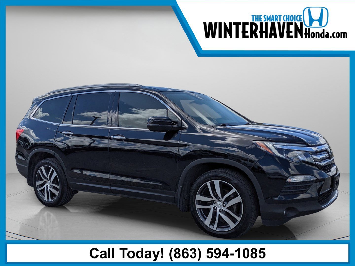 2017 Honda Pilot 4WD Elite's photo
