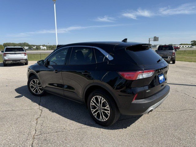 Used 2022 Black Metallic Ford SEL image 5