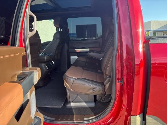 Used 2025  Ford King Ranch image 26