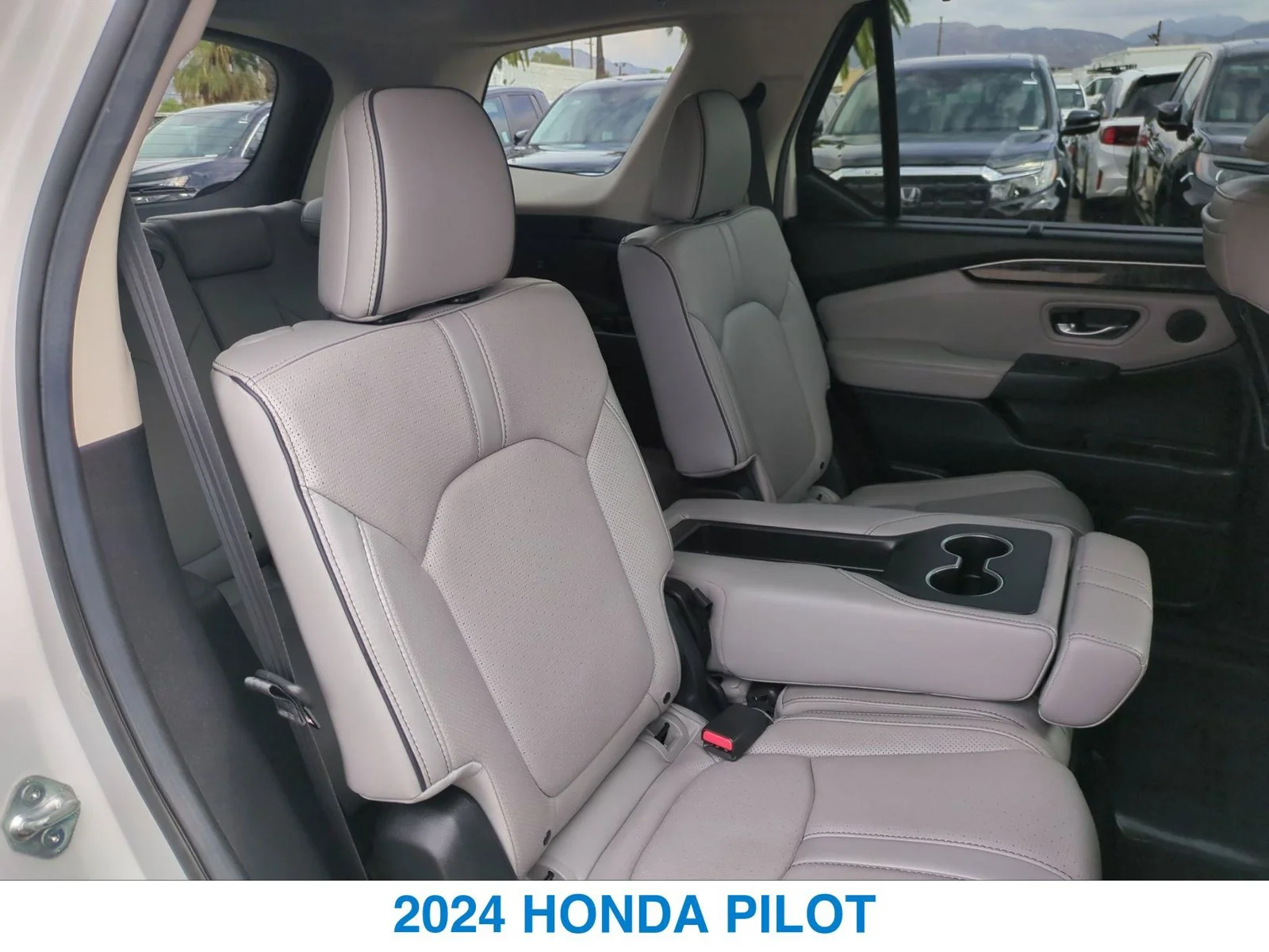 Used 2024 White Honda Elite image 25