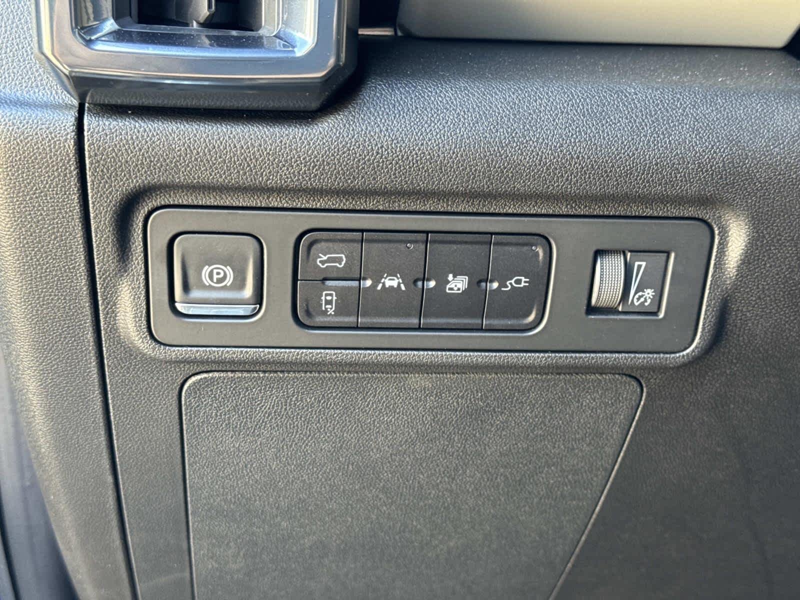 2026 GMC HUMMER EV 2X - Photo 12