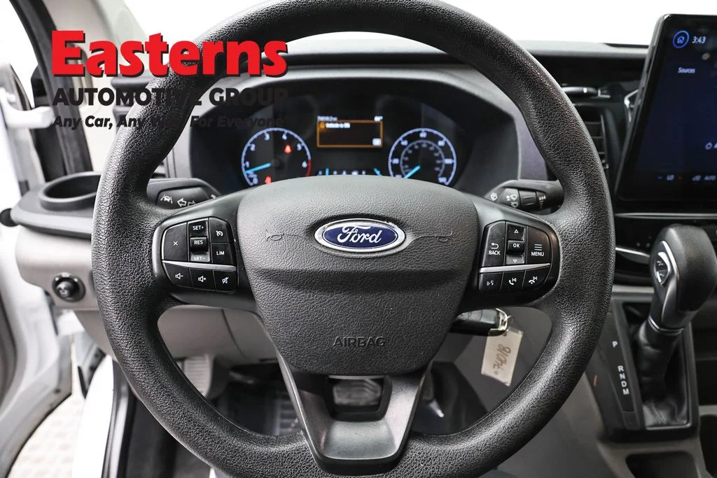Used 2023 White Ford XLT image 10