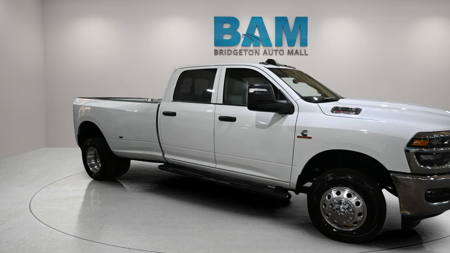 Used 2026 White Ram Tradesman image 1