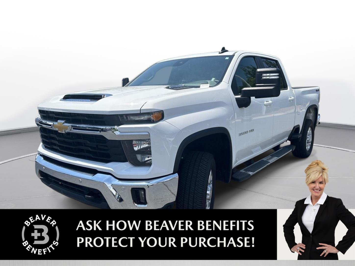 Used 2025 Summit White Chevrolet LT image 1