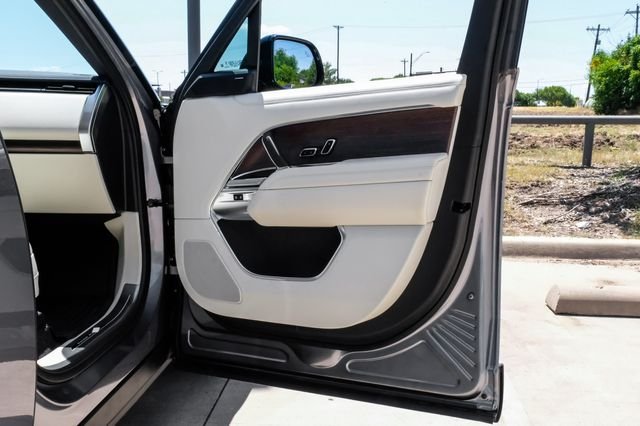 New 2026  Land Rover SE image 54