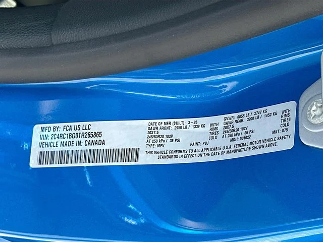 New 2026 Hydro Blue Pearl-Coat Exterior Paint Chrysler Select image 21