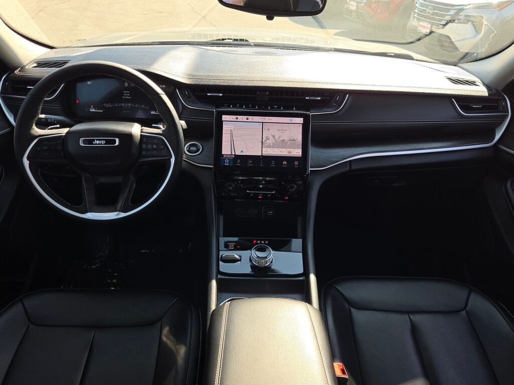 Used 2024 Gray Jeep Limited image 18