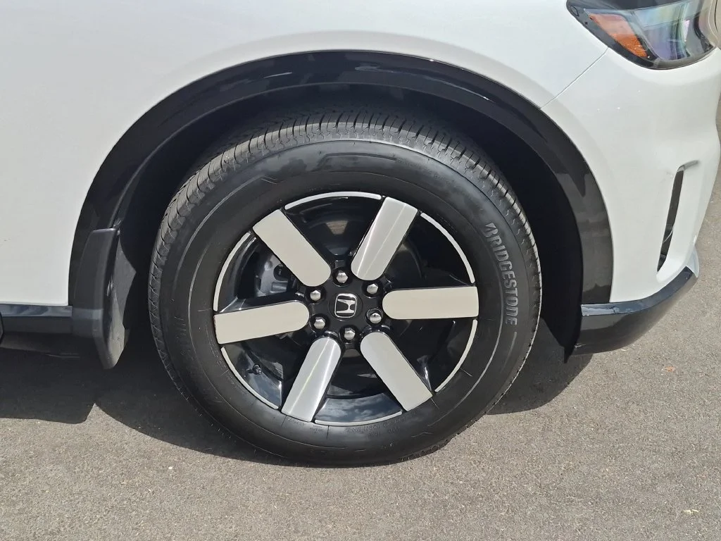 Used 2025  Honda Touring image 30