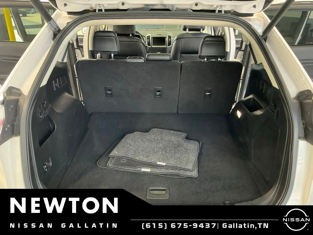 Used 2019 White Platinum Clearcoat Metallic Ford Titanium image 22