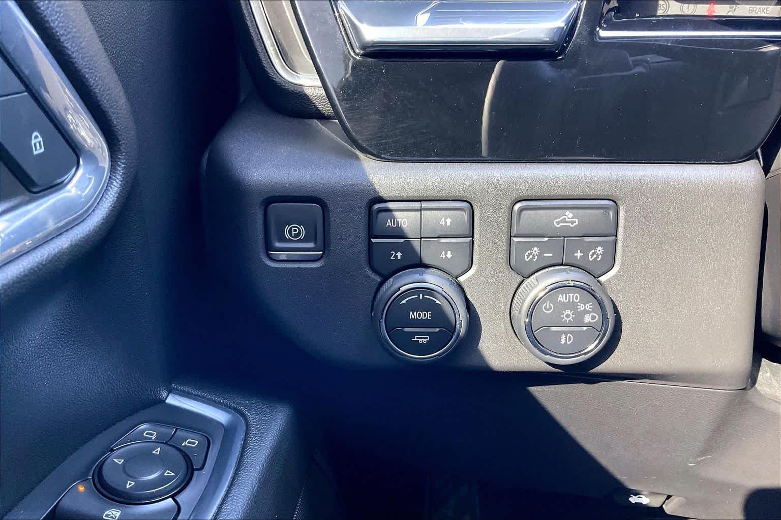 Used 2024 Summit White Chevrolet LT Trail Boss image 32