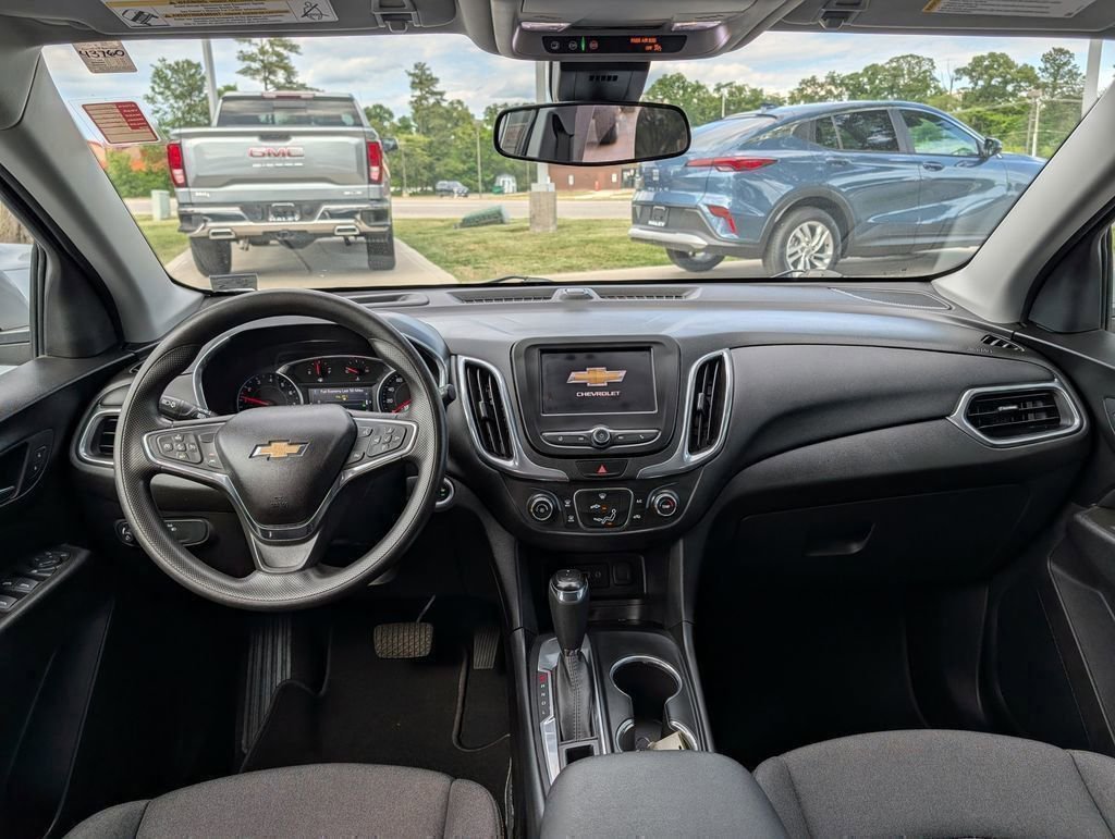Used 2020 Silver Ice Metallic Chevrolet LT image 9