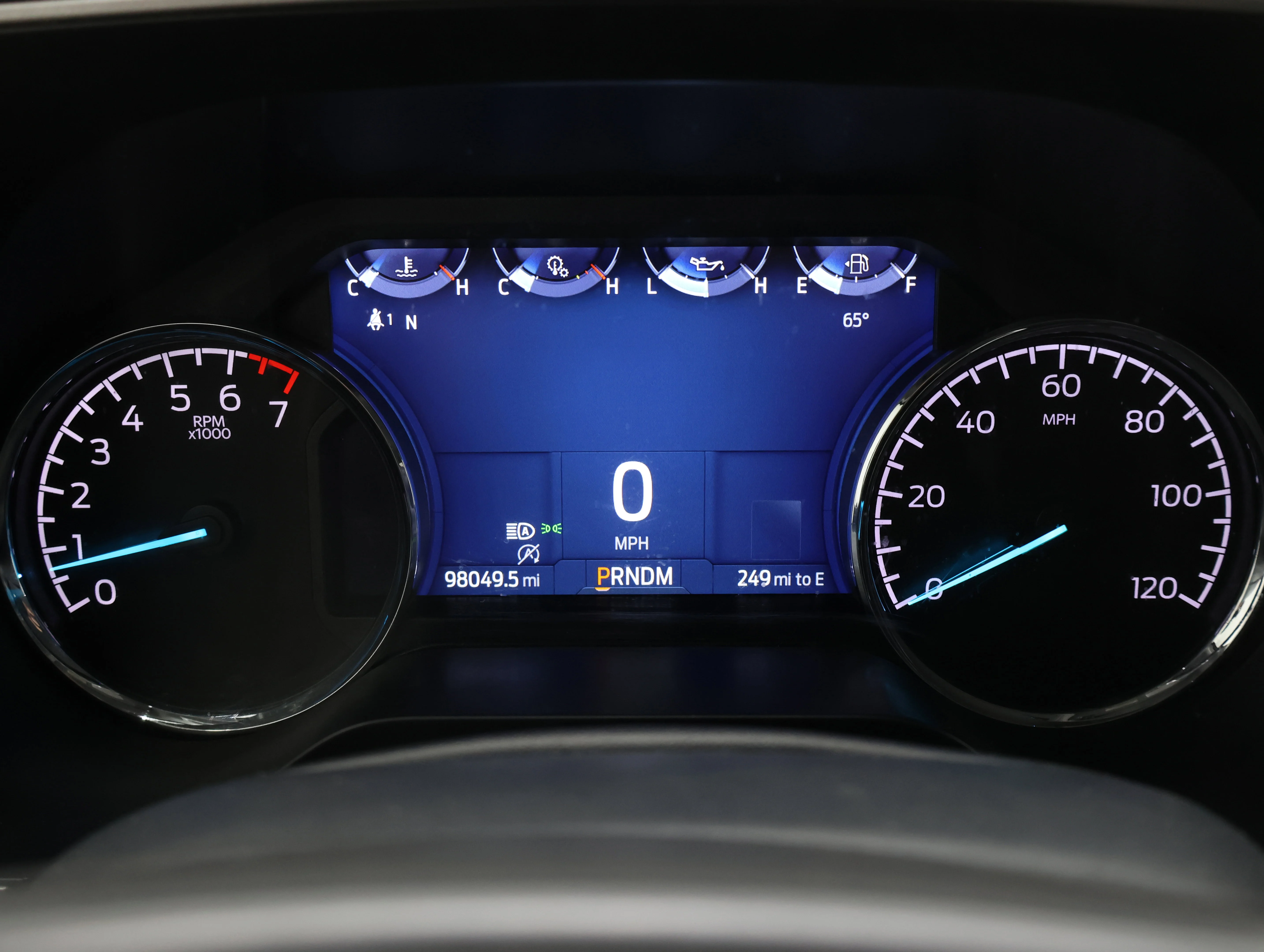 Used 2021 Guard Metallic Ford XLT image 10