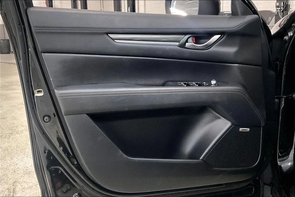 Used 2020 Black Mazda Grand Touring image 22