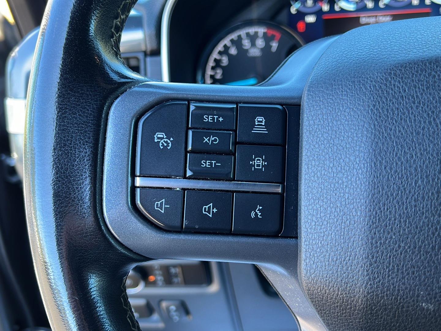 Used 2023 Carbonized Gray Ford XLT image 9