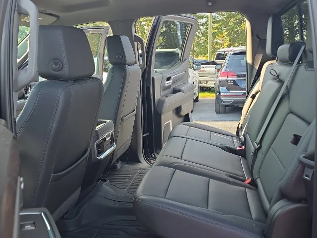 Used 2025 Black GMC SLT image 15