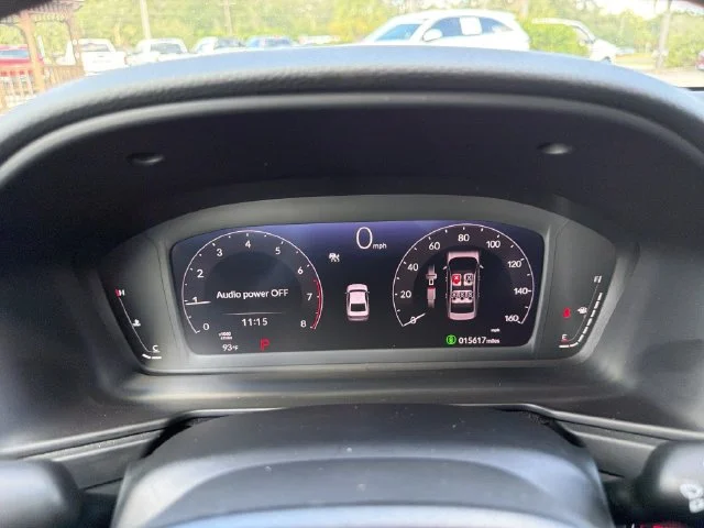 Used 2025  Honda SE image 30