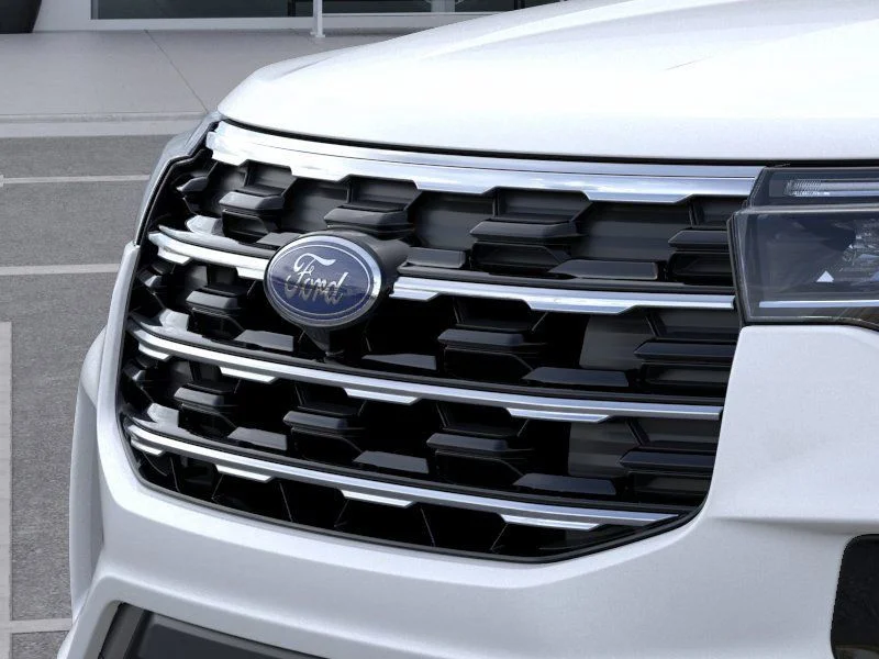 New 2026 Star White Metallic Tri-Coat Ford Active image 16