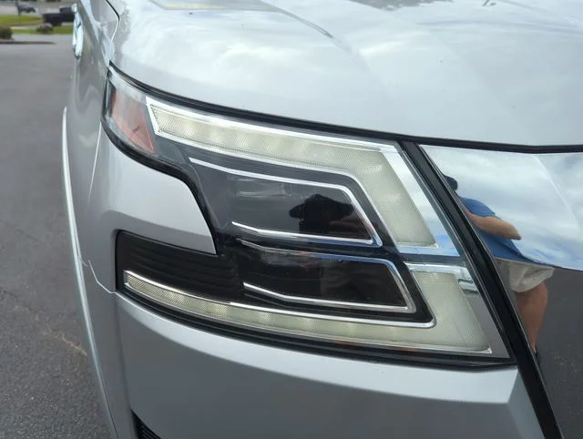 Used 2022 Silver Nissan SV image 17
