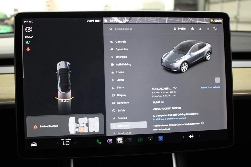 Used 2020 Solid Black Tesla Long Range image 13