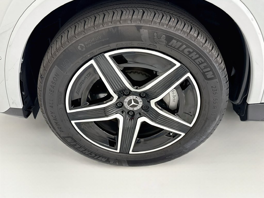 Certified Used 2026 MANUFAKTUR Alpine Gray Mercedes-Benz GLC 300 image 28