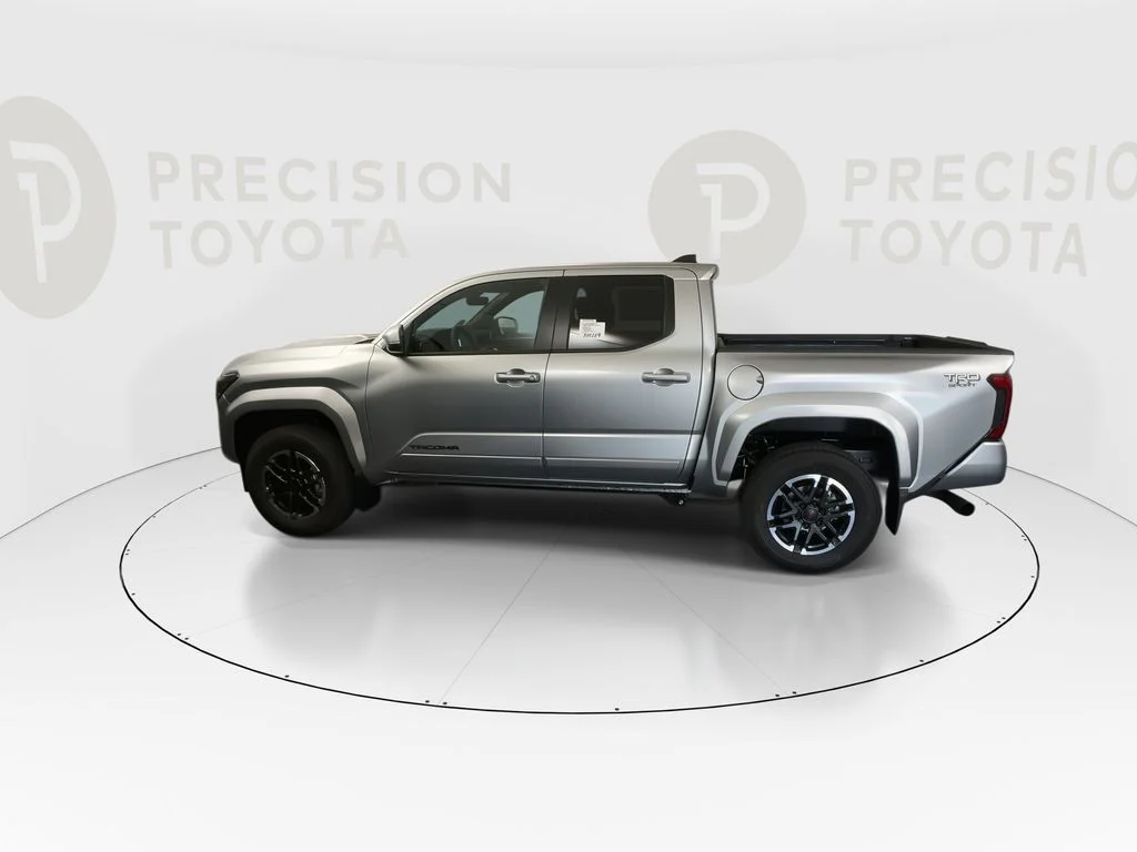 2026 Toyota Tacoma TRD Sport - Photo 12
