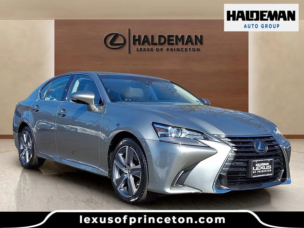Used 2020 Silver Lexus 350 image 1