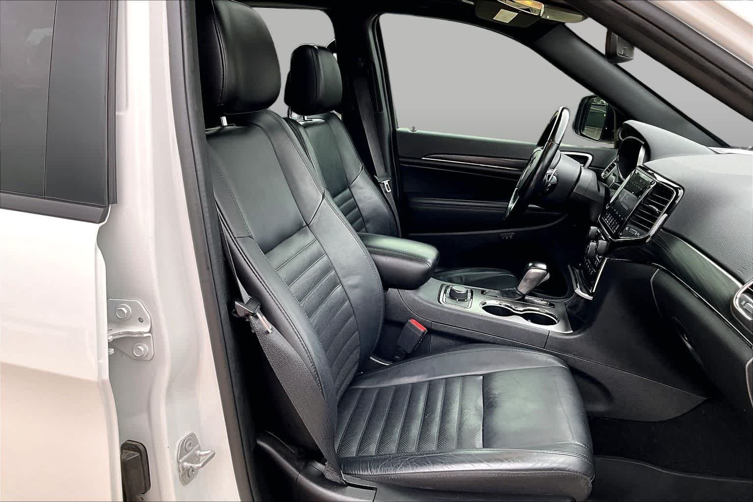 Used 2020 Bright White Clearcoat Jeep Limited X image 10
