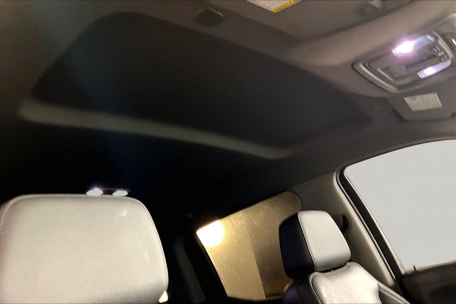 Used 2020 Onyx Black GMC SLT image 14