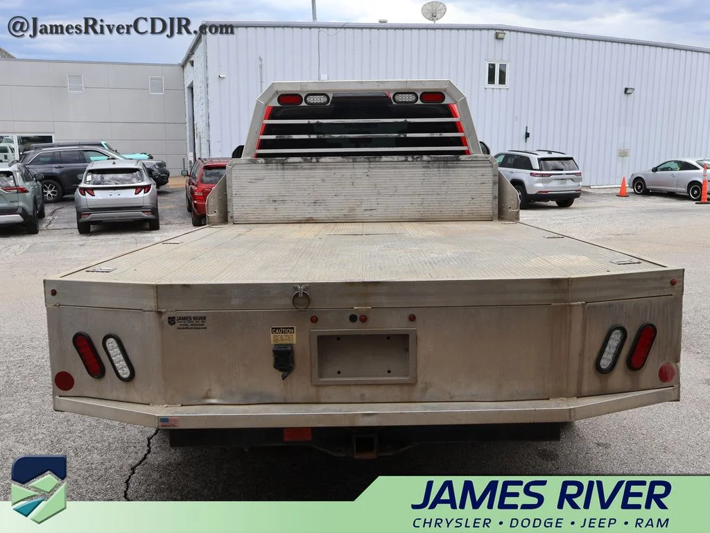 Used 2020 Red Ford XL image 4