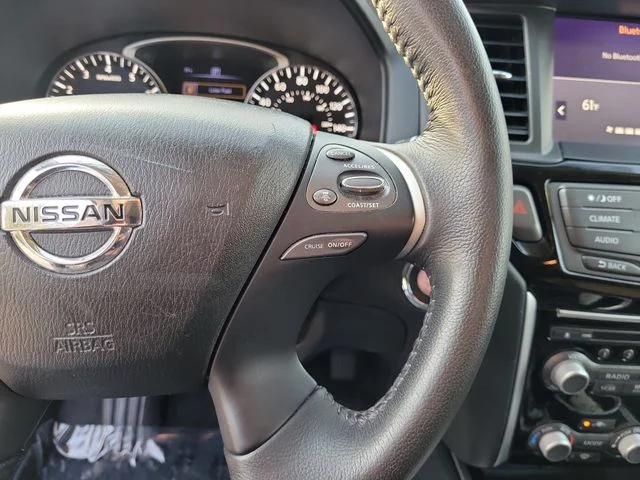 Used 2020 Blue Nissan SV image 23