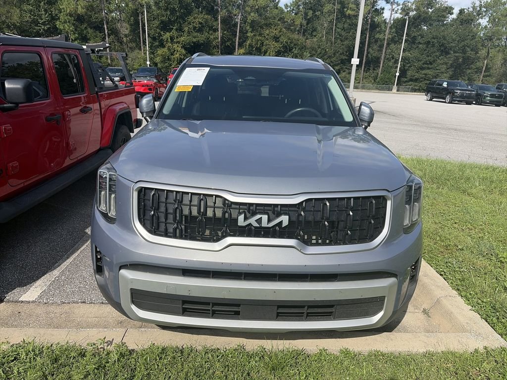 Used 2024 Silver Kia EX image 3
