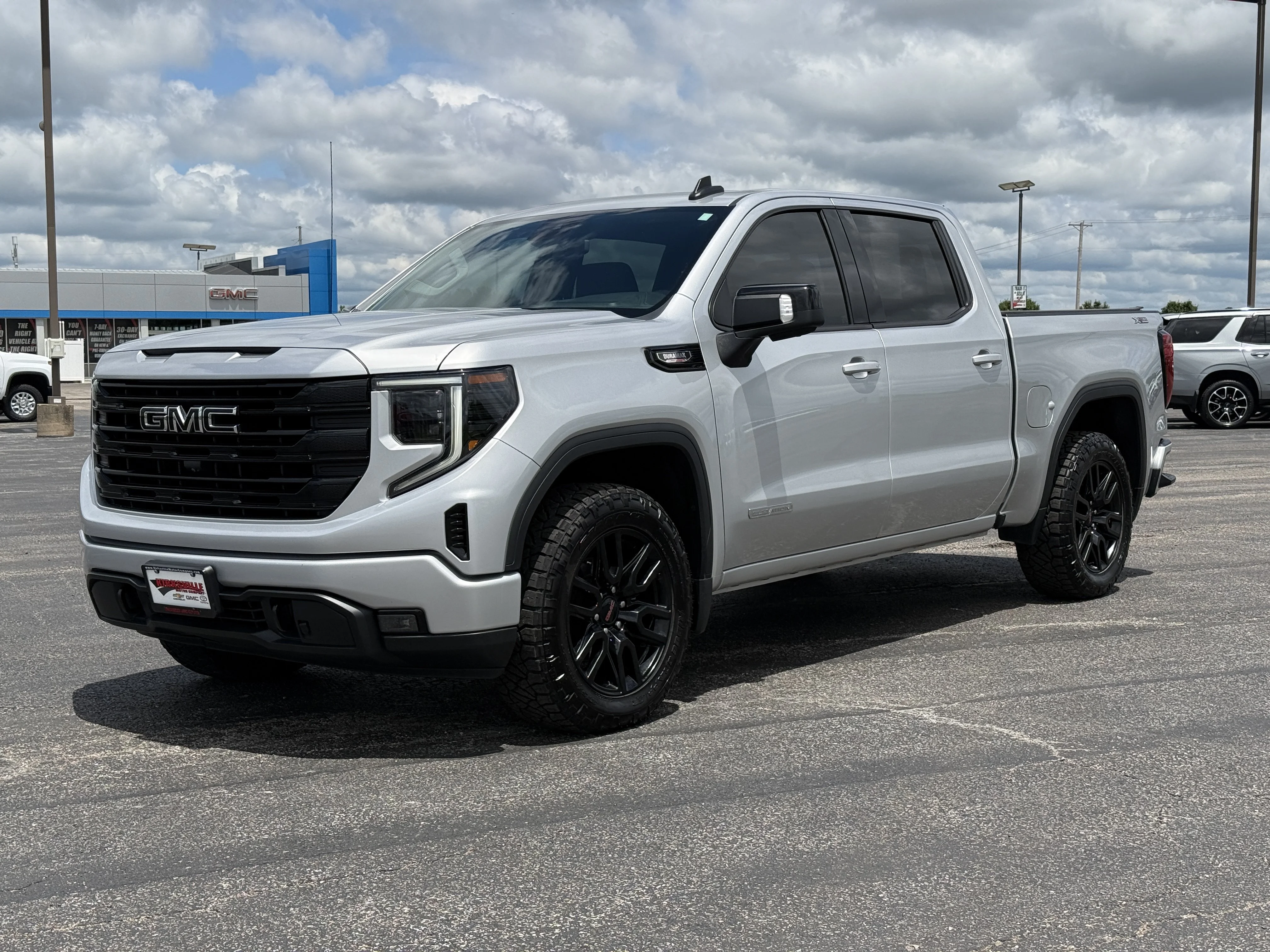 Certified Used 2022 Quicksilver Metallic GMC Elevation image 11