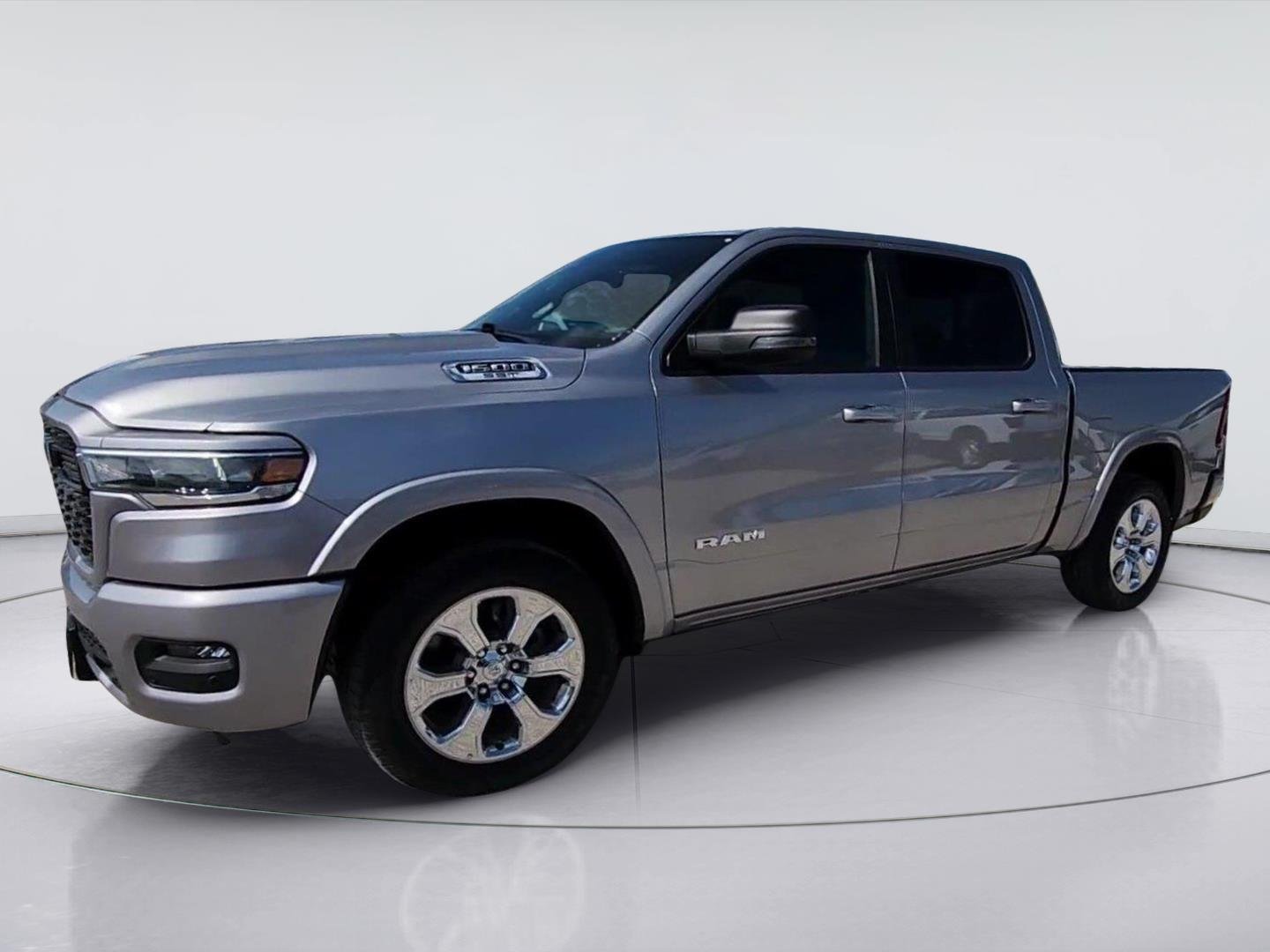 2025 Ram 1500 photo 4 of 32