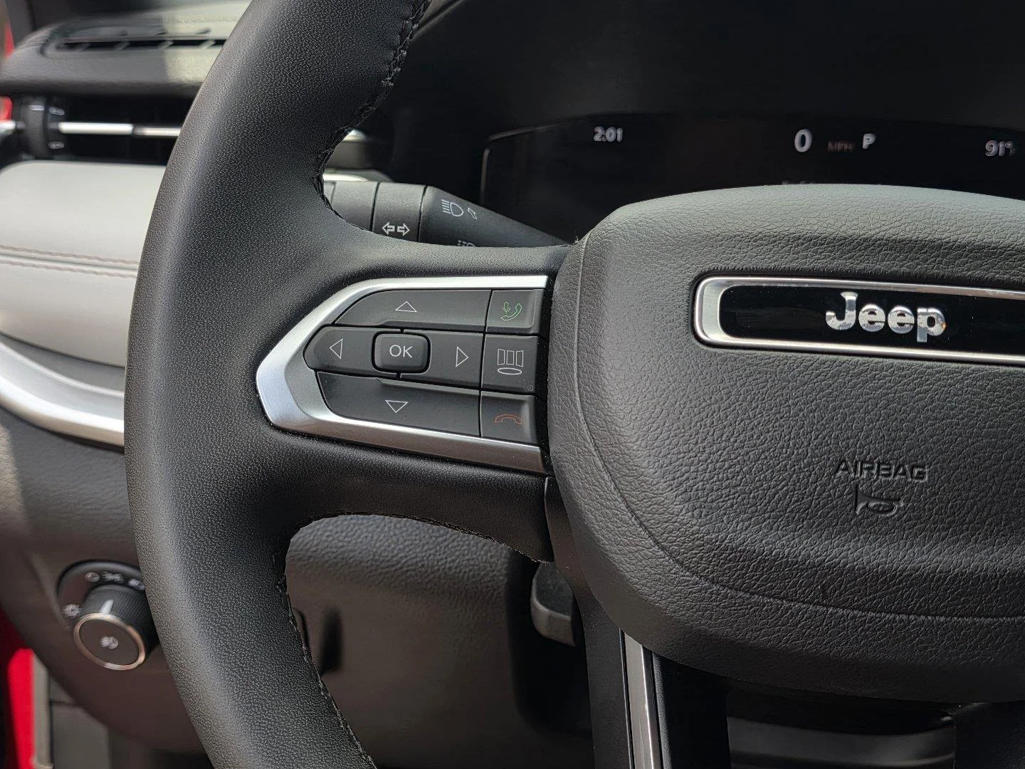 Used 2025 Velvet Red Pearlcoat Jeep Altitude X image 11