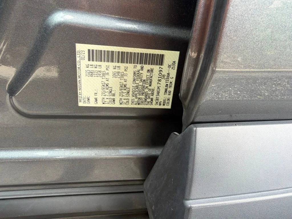 Used 2023 Gray Nissan S image 21