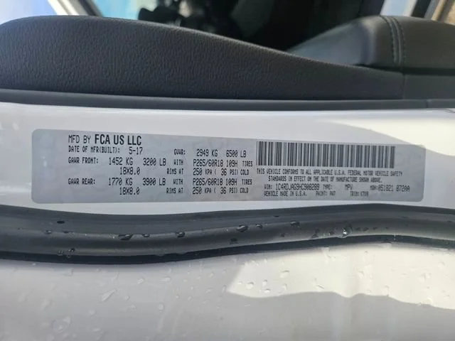 Used 2017 White Dodge SXT image 29