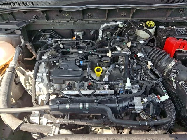 Used 2022 Gray Ford SE image 30