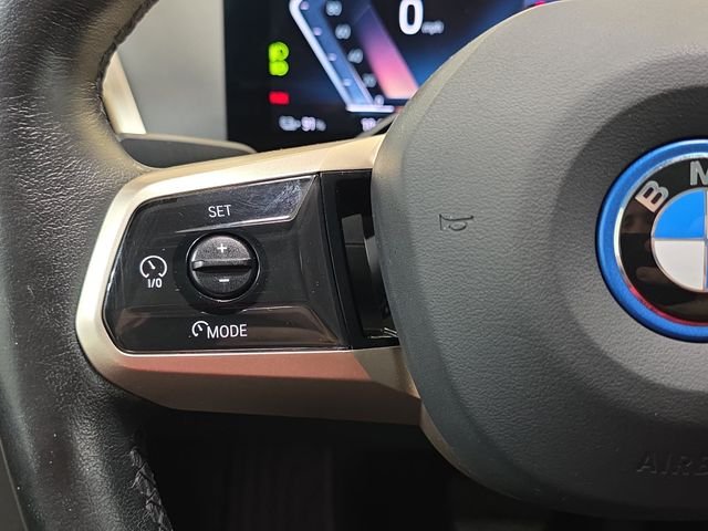 Used 2024 Black Sapphire Metallic BMW xDrive50 image 16